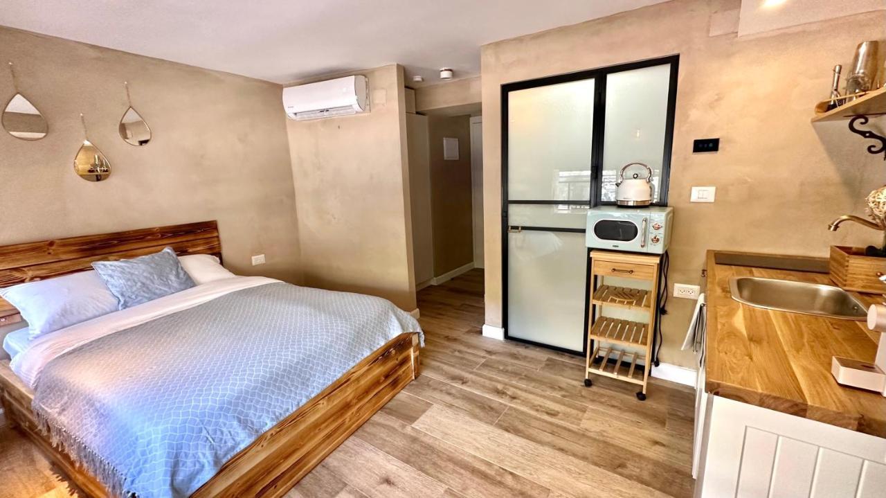 Boutique Apartment In Heart Of Хайфа Екстер'єр фото